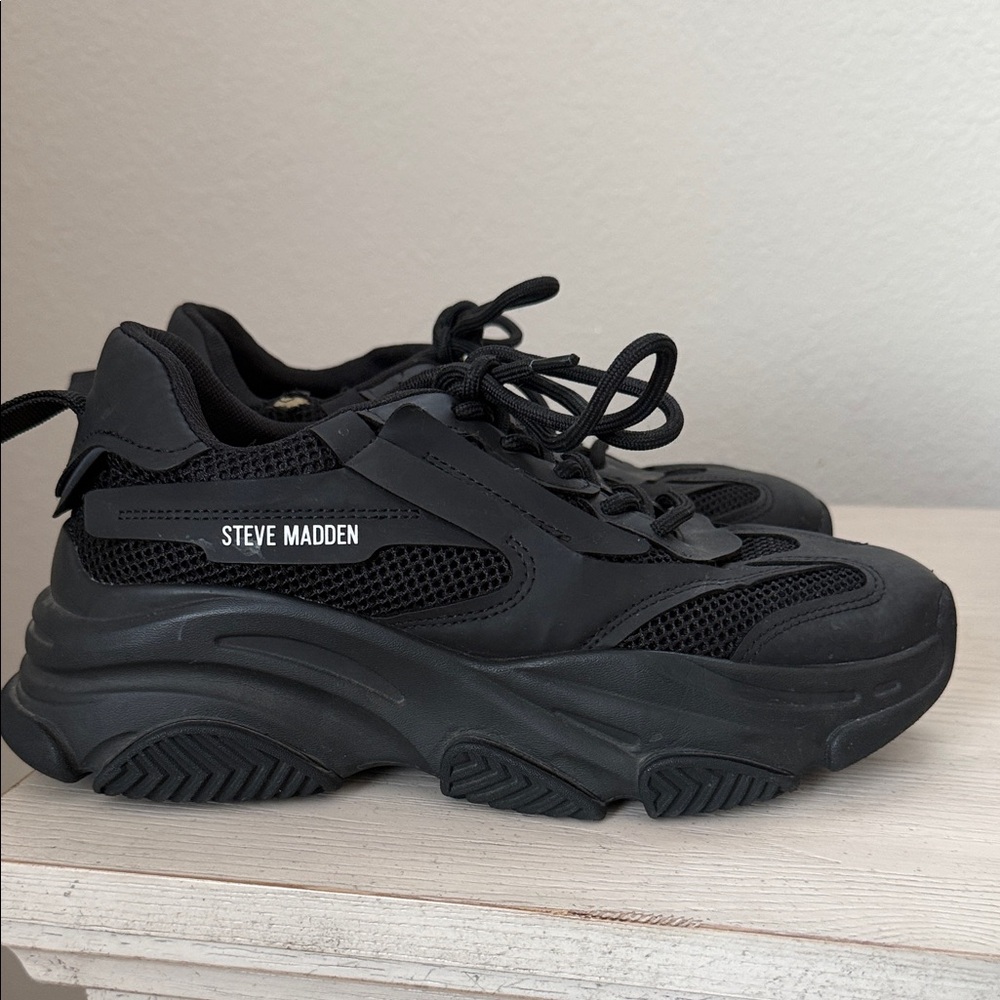 Steve Madden Black Mesh & Synthetic Platform Sneakers
